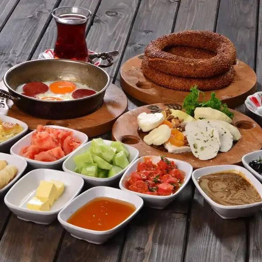 Alyon Hotel Taksim Istanbul Bagian luar foto