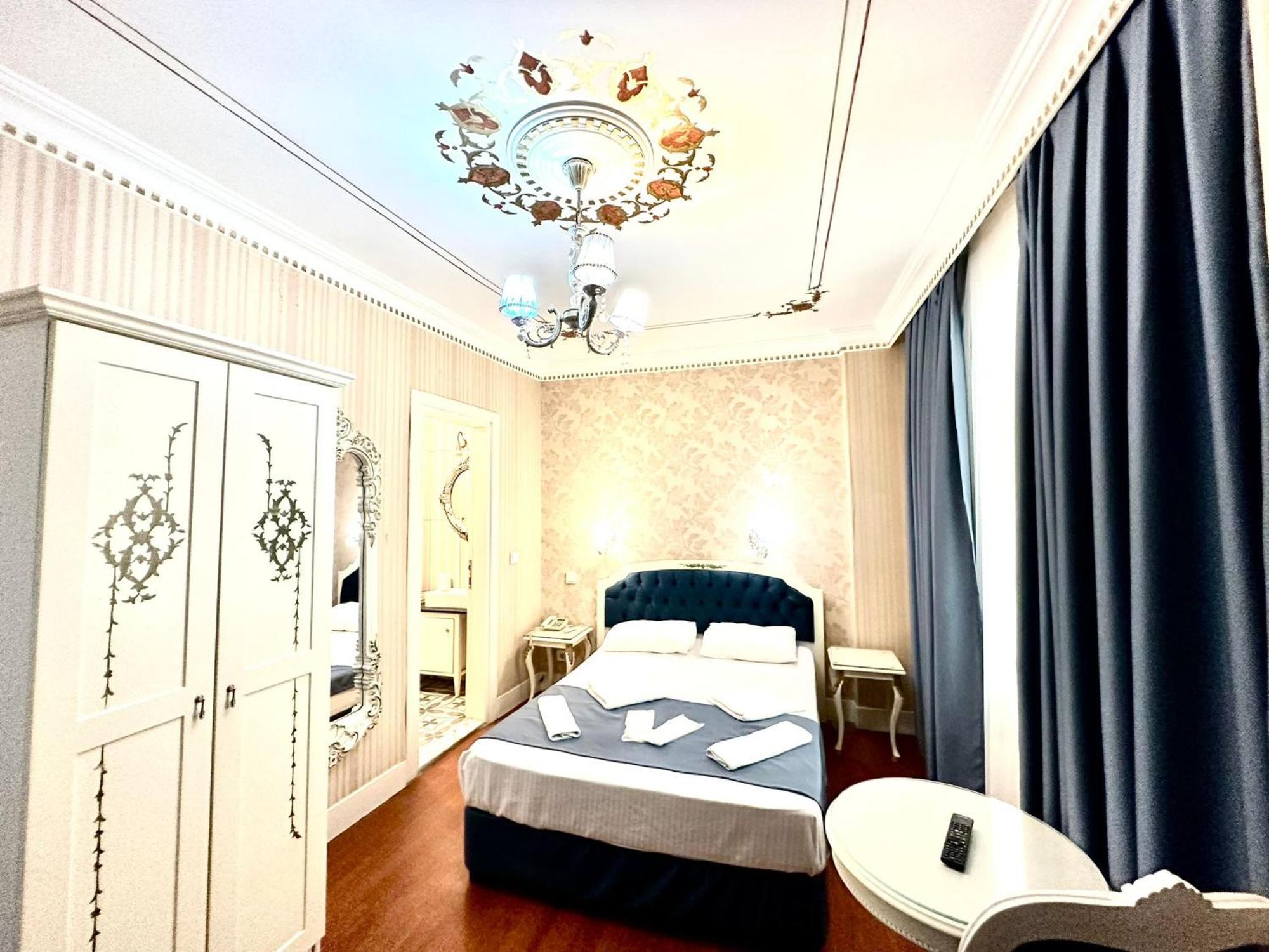 Alyon Hotel Taksim Istanbul Bagian luar foto