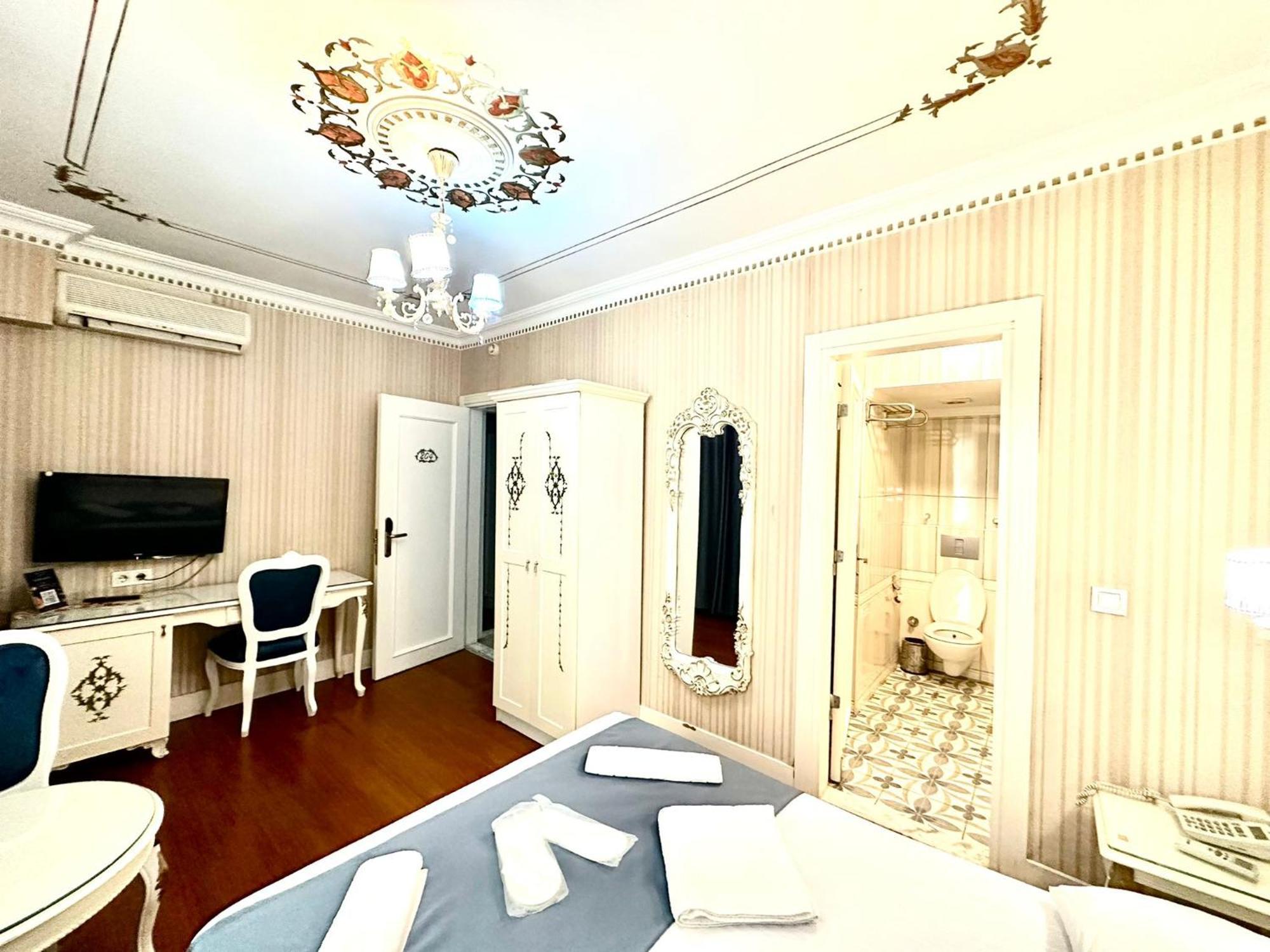 Alyon Hotel Taksim Istanbul Bagian luar foto