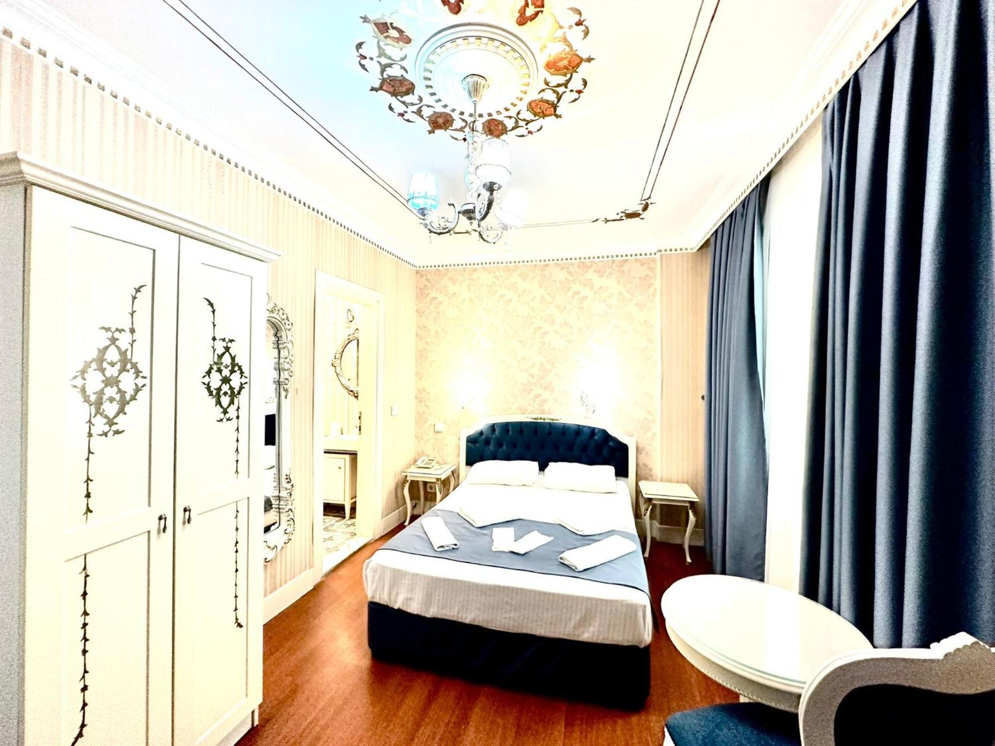 Alyon Hotel Taksim Istanbul Bagian luar foto